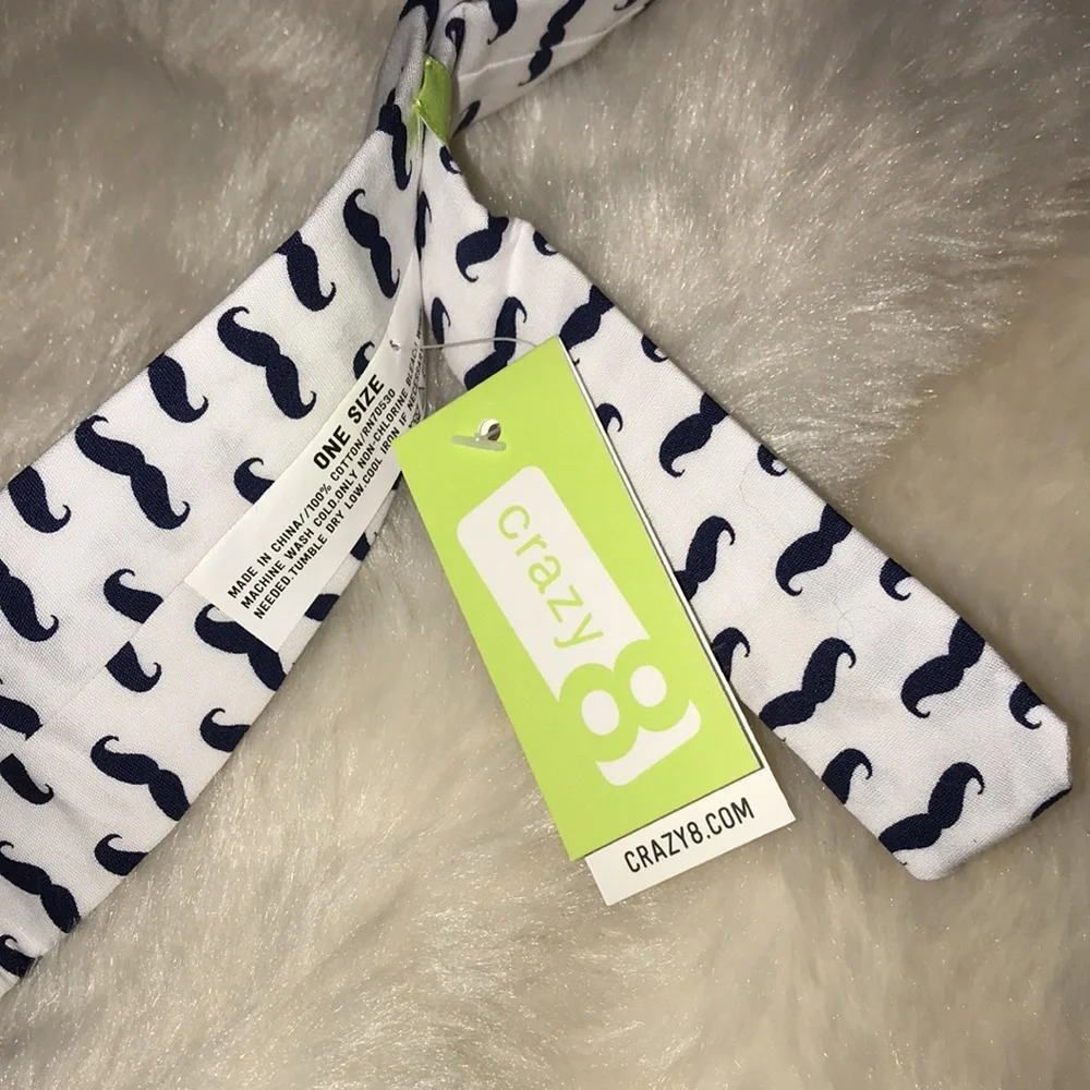Crazy 8 White and Navy Blue Mustache Tie NEW! One size kids necktie